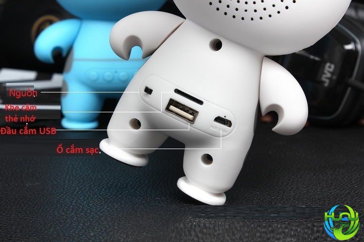 loa bluetooth mini thiết kế hình búp bê độc đáo HQ-S08U- Khe cắm thẻ nhớ