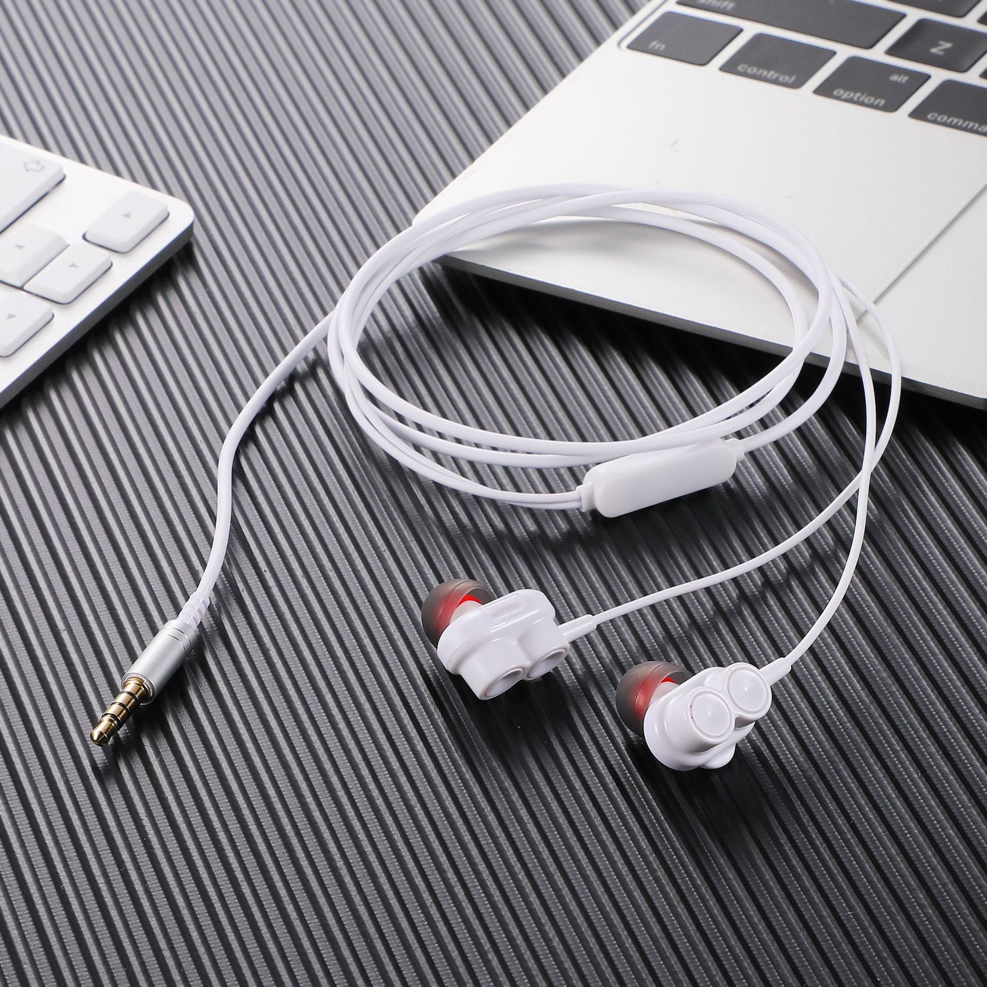 Tai Nghe Nhét Tai Có Dây Truyền Thống Huqu A88 - Ảnh 8